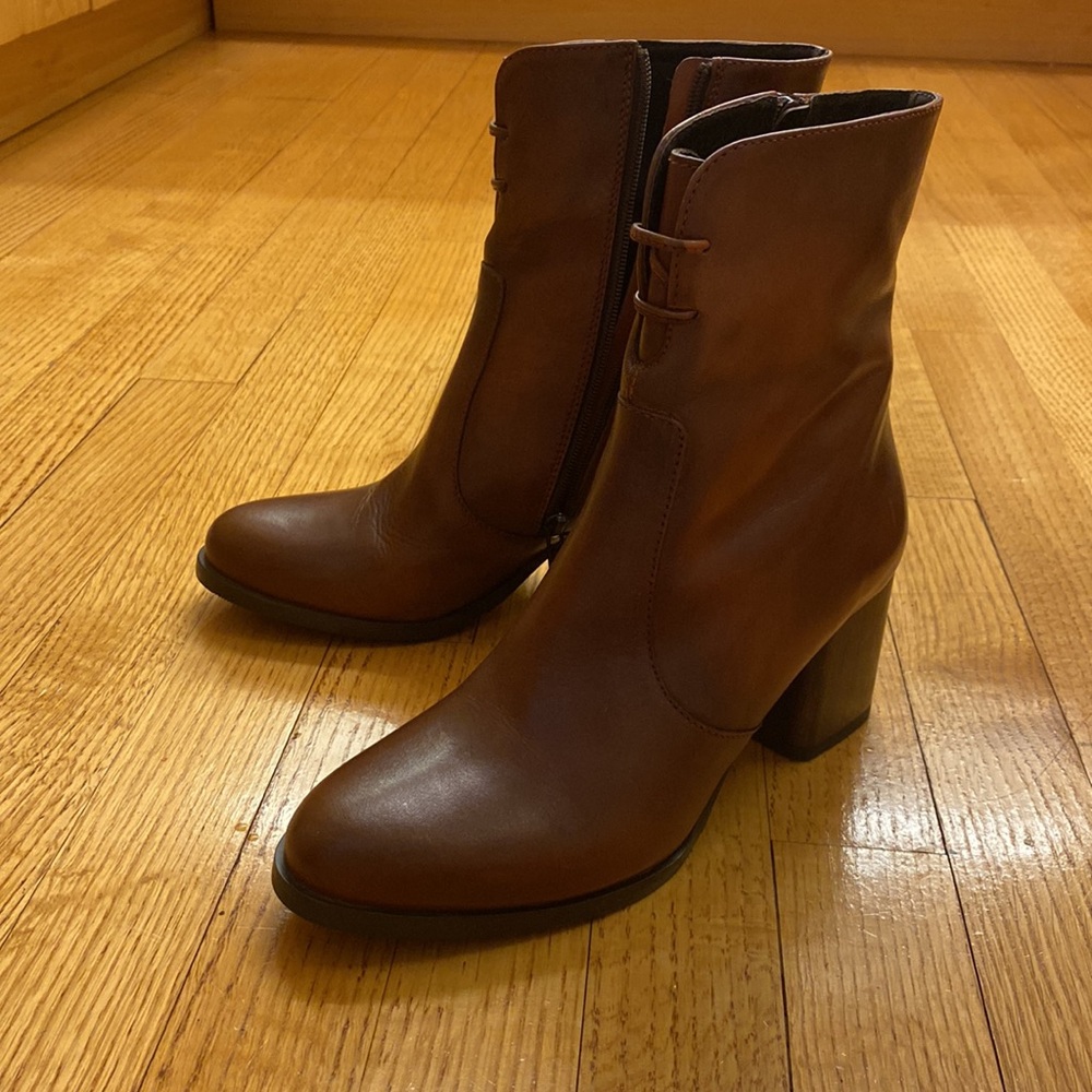 sesto meucci boots, brand new, never worn.